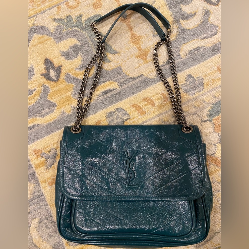 BRAND NEW NIKI MEDIUM CHAIN BAG IN CRINKLED VINTAGE LEATHER